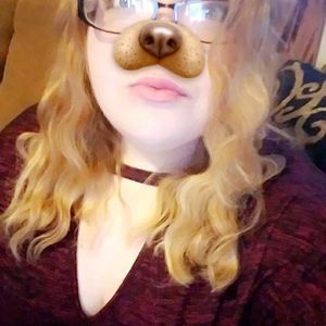 Meet your Posher, Alexis